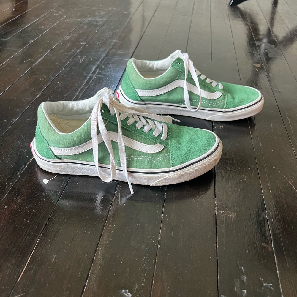 Vans Old Skool Size Womens 8 Green and White Suede and Canvas Unisex Sneakers
